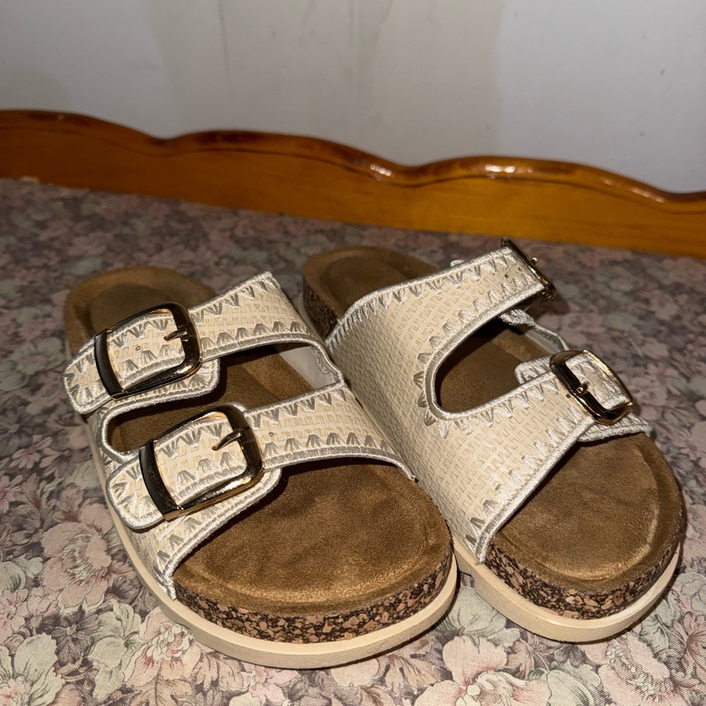 Ardene Cream and Brown Sandals